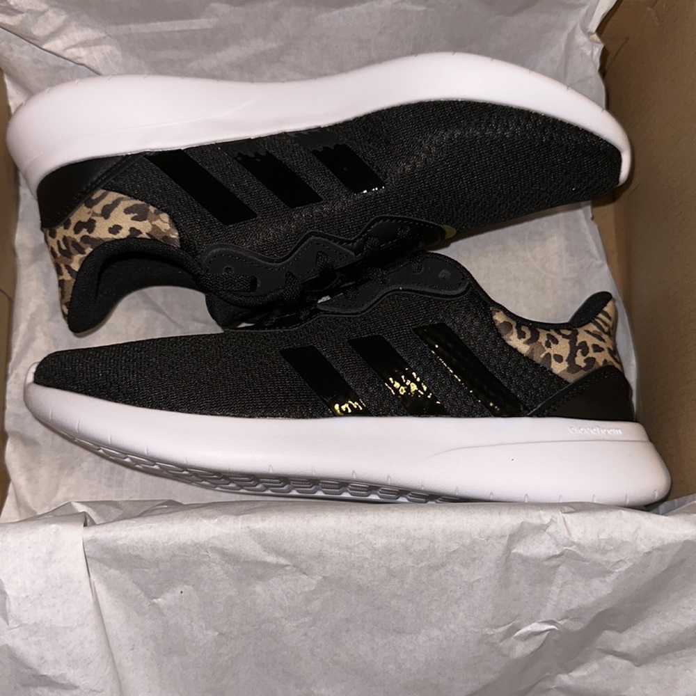 Black/cheetah print Adidas